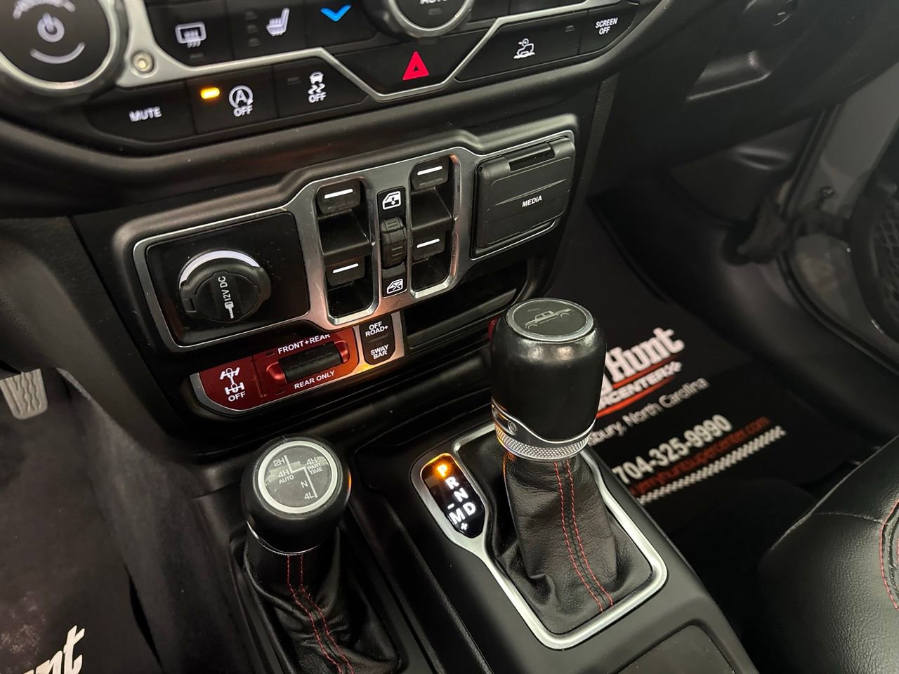 Used 2021 Jeep Gladiator Rubicon w/ Uconnect 4C Nav & Sound Group image 22