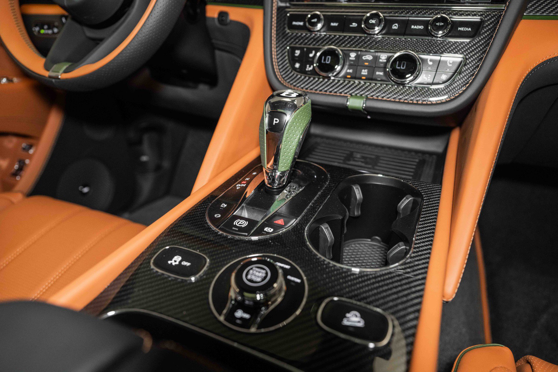 New 2024 Bentley Bentayga Extended Wheelbase image 43