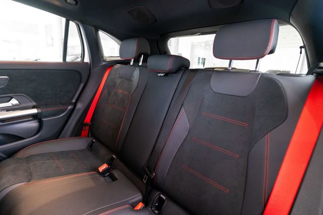 New 2026 Mercedes-Benz GLA 35 AMG 4MATIC image 34