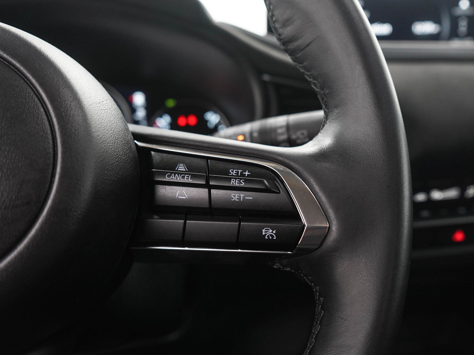 Used 2025 MAZDA CX-30 Carbon AWD/4WD image 25