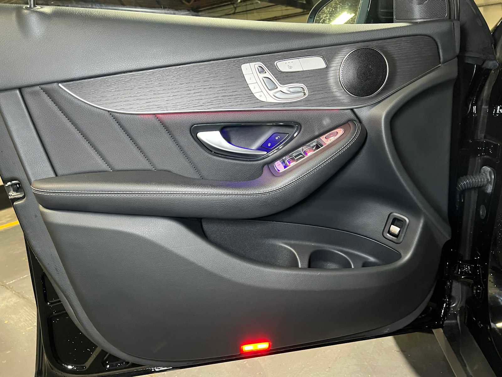 Used 2022 Mercedes-Benz GLC 300 4MATIC image 21