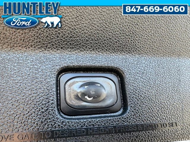 Used 2019 Ford Explorer XLT w/ Equipment Group 202A image 13