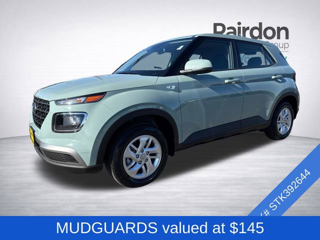 Used 2025 Hyundai Venue SE image 3