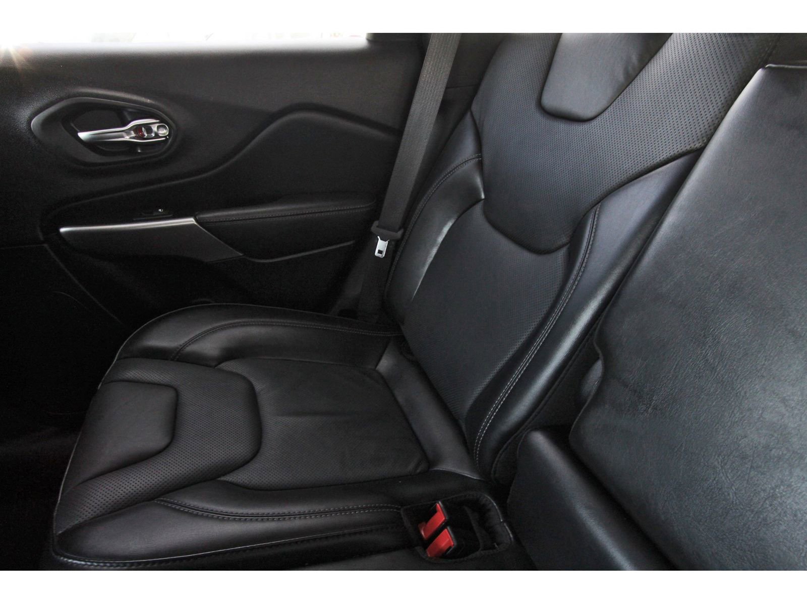 Used 2021 Jeep Cherokee Latitude Lux image 14