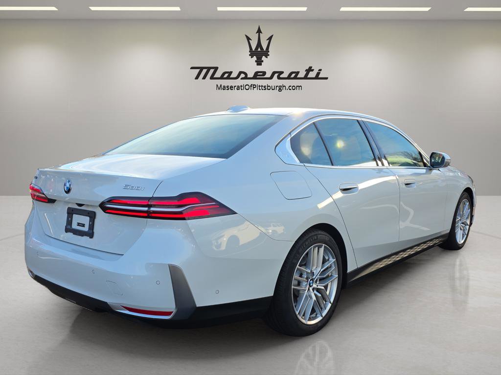 Used 2025 BMW 530i xDrive image 5