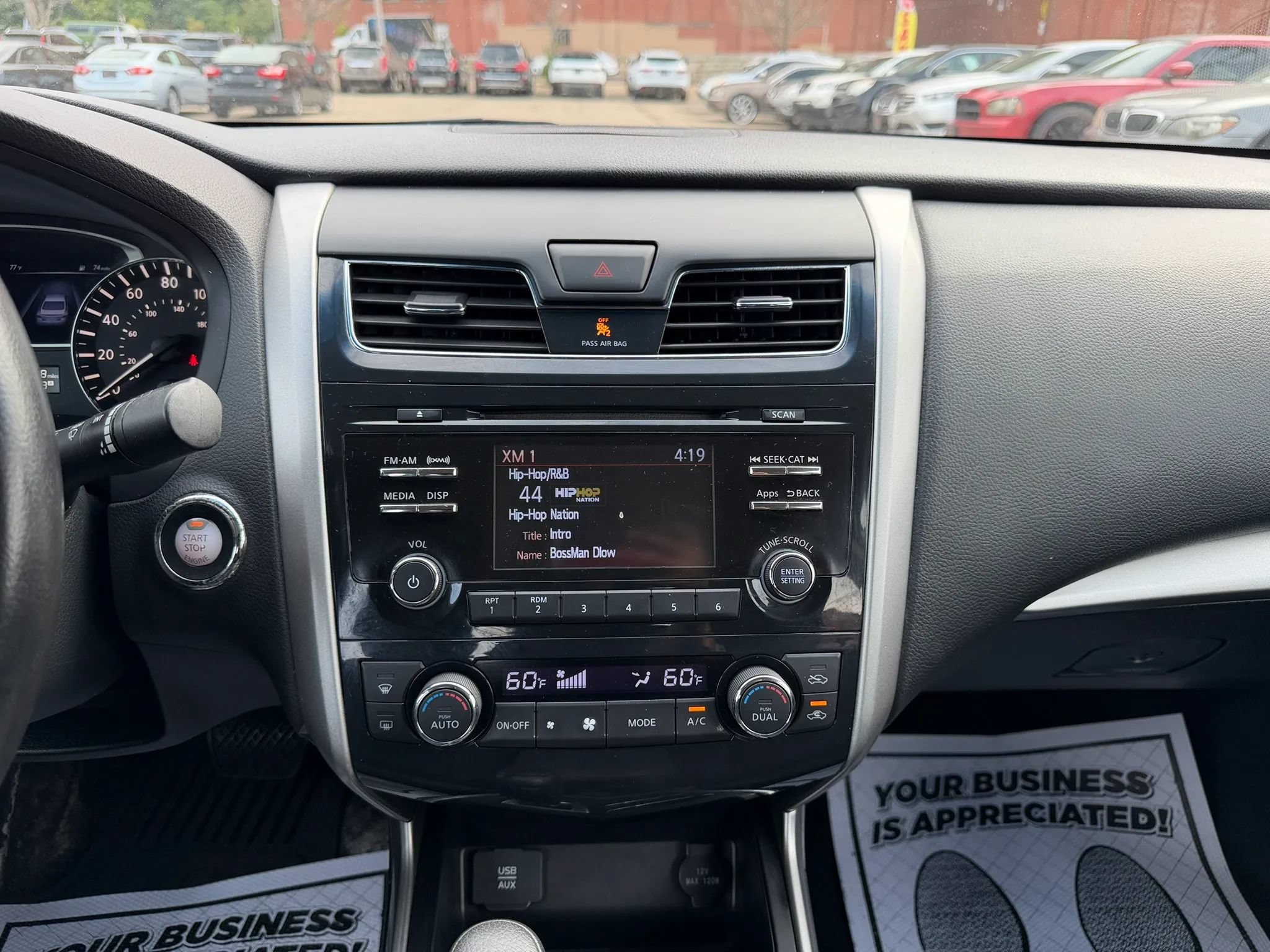 Used 2015 Nissan Altima 2.5 SV FWD image 11