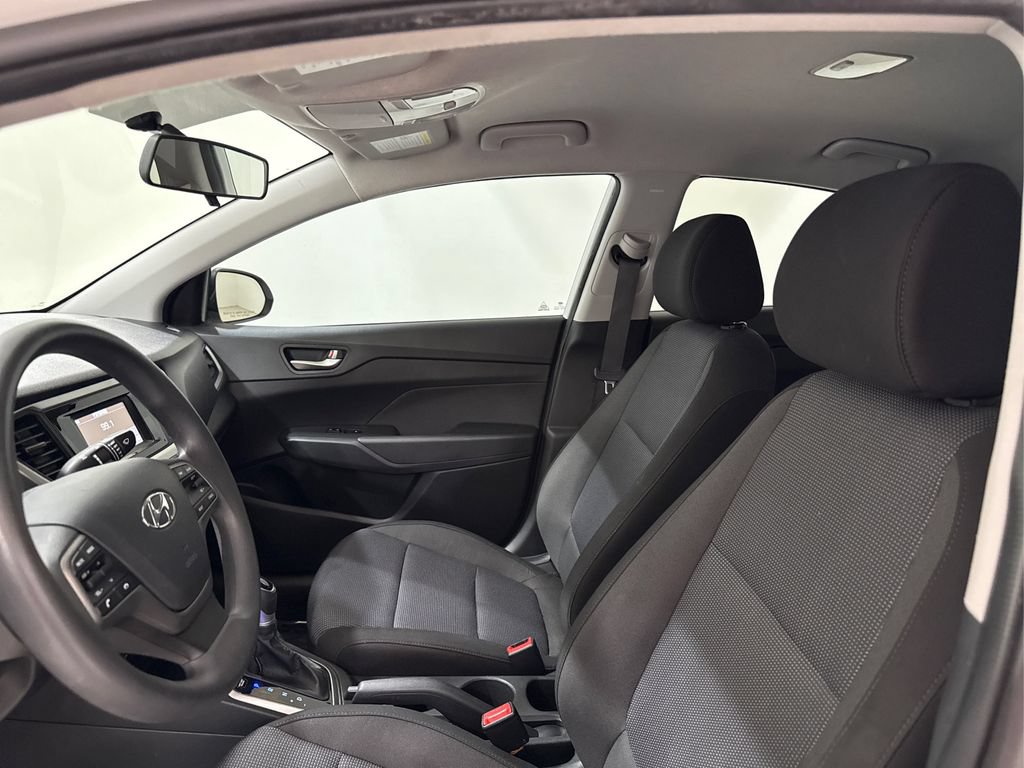 Used 2022 Hyundai Accent SE FWD image 32