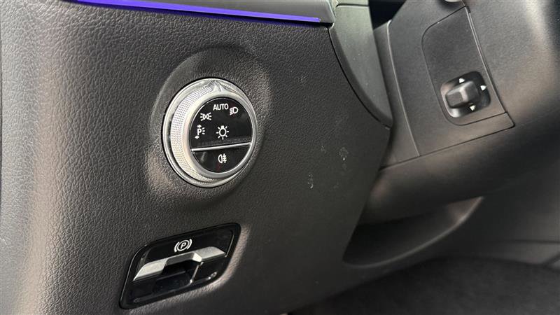 Used 2023 Mercedes-Benz C 43 AMG 4MATIC Sedan image 12