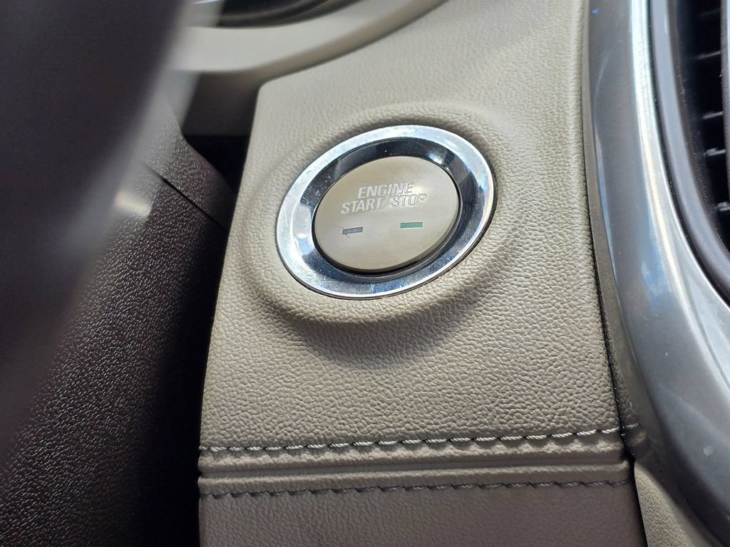 Used 2014 Buick LaCrosse Leather FWD image 18