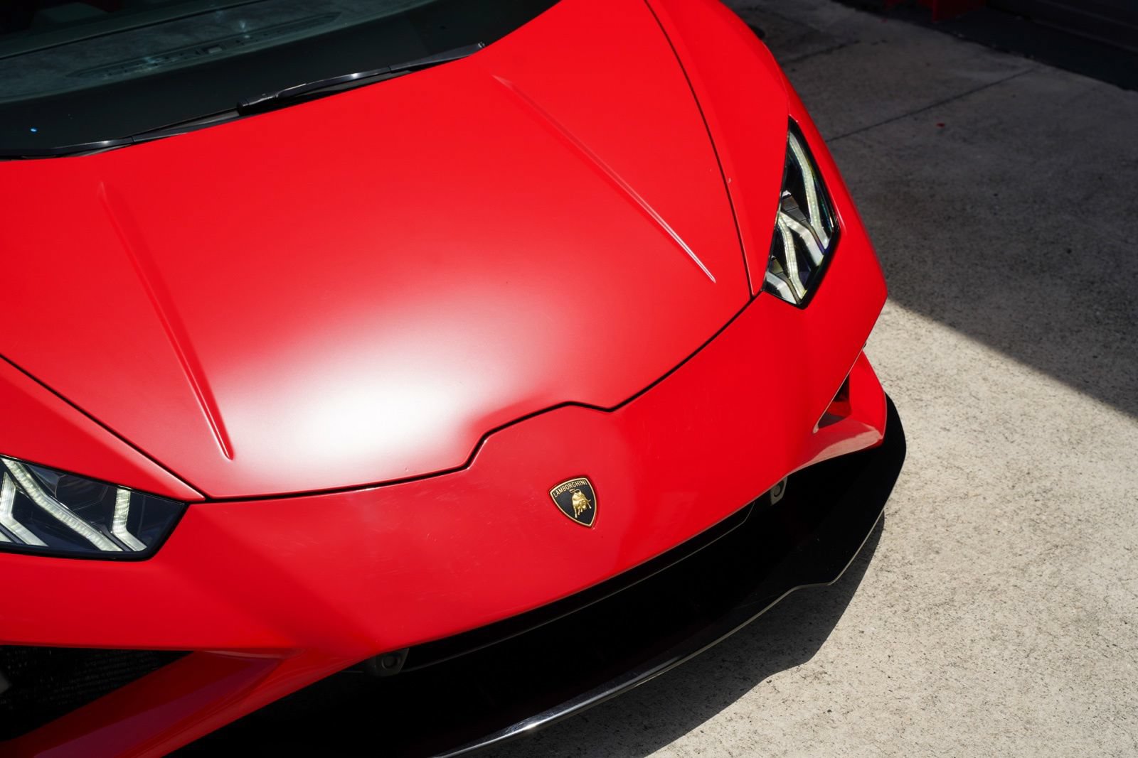 Used 2022 Lamborghini Huracan EVO RWD image 15