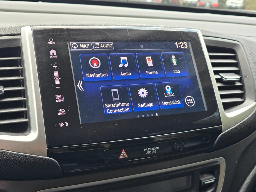 Used 2017 Honda Ridgeline RTL-T image 19