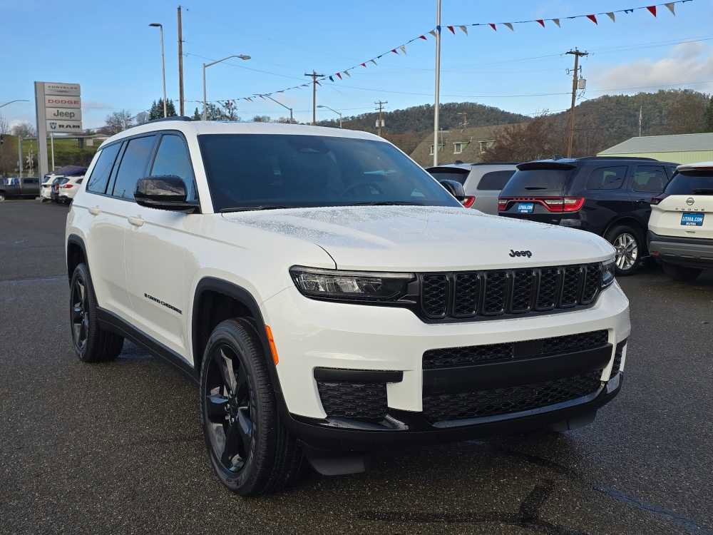 New 2025 Jeep Grand Cherokee L Altitude image 7
