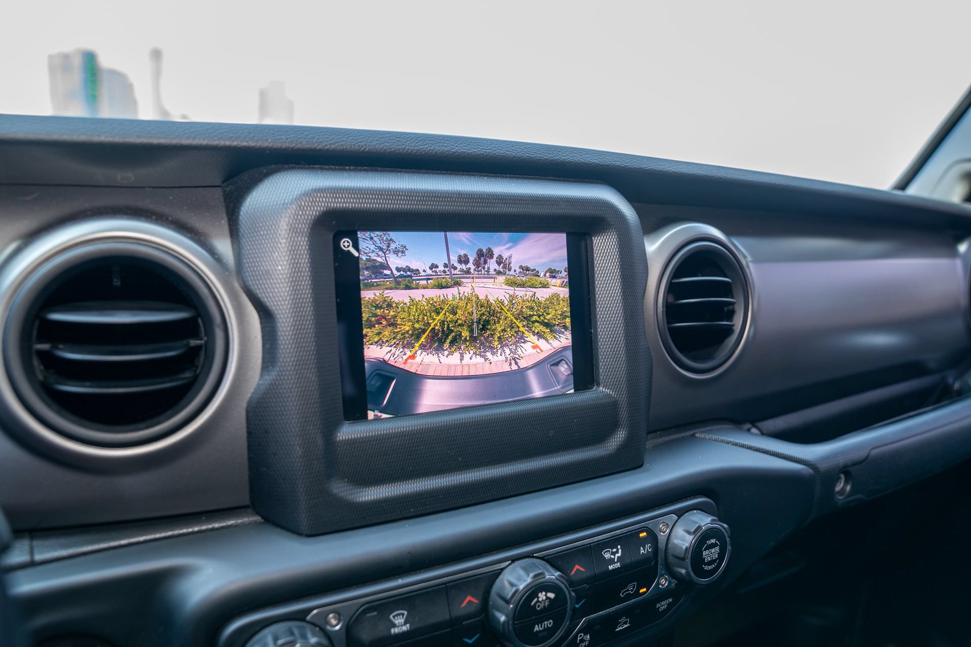 Used 2021 Jeep Gladiator Sport AWD/4WD image 23