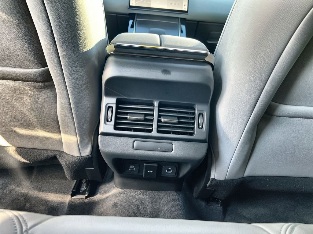 New 2026 Land Rover Range Rover Evoque S AWD/4WD image 16