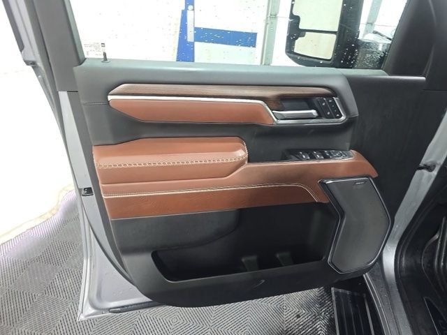 Used 2025 GMC Sierra 2500 Denali Ultimate AWD/4WD image 13