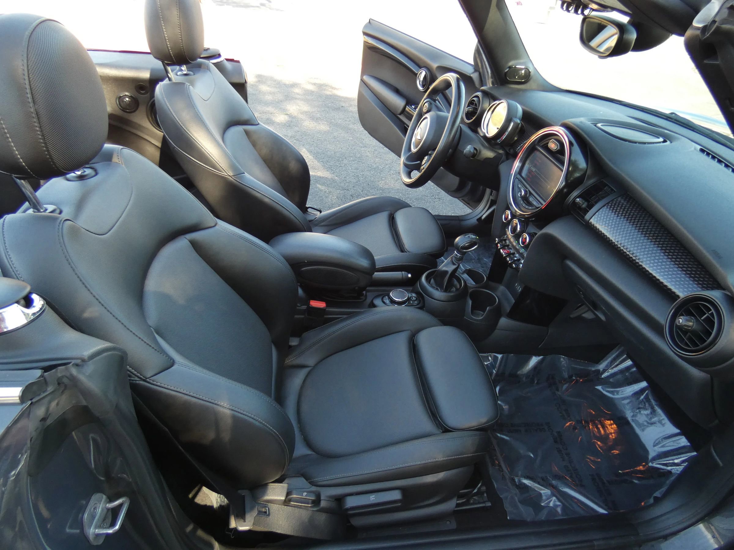 Used 2018 MINI Cooper S image 25