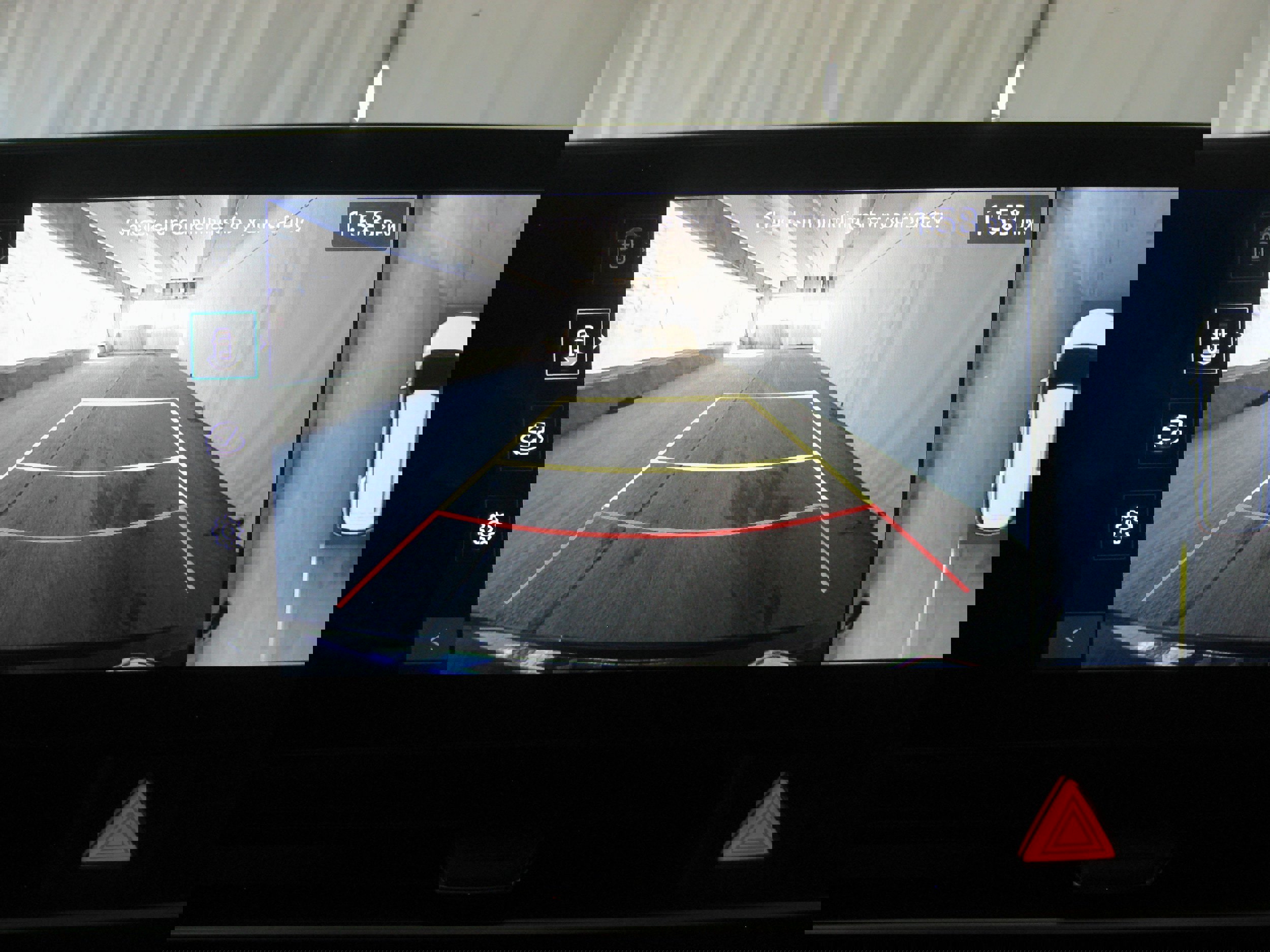 Used 2025 Kia Carnival SX w/ SX Dark Edition Package image 19