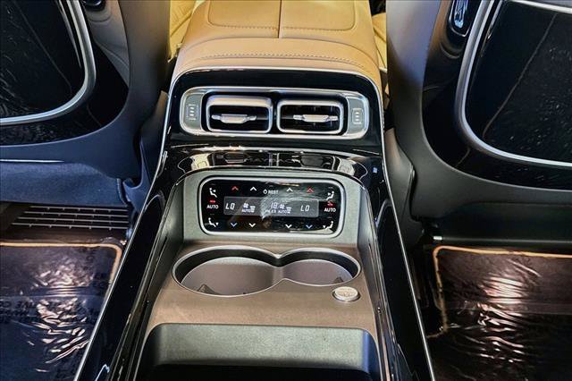 Used 2024 Mercedes-Benz Maybach S 680 4MATIC image 25