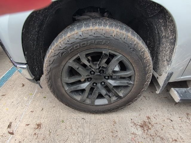 New 2026 Chevrolet Silverado 1500 LT image 3