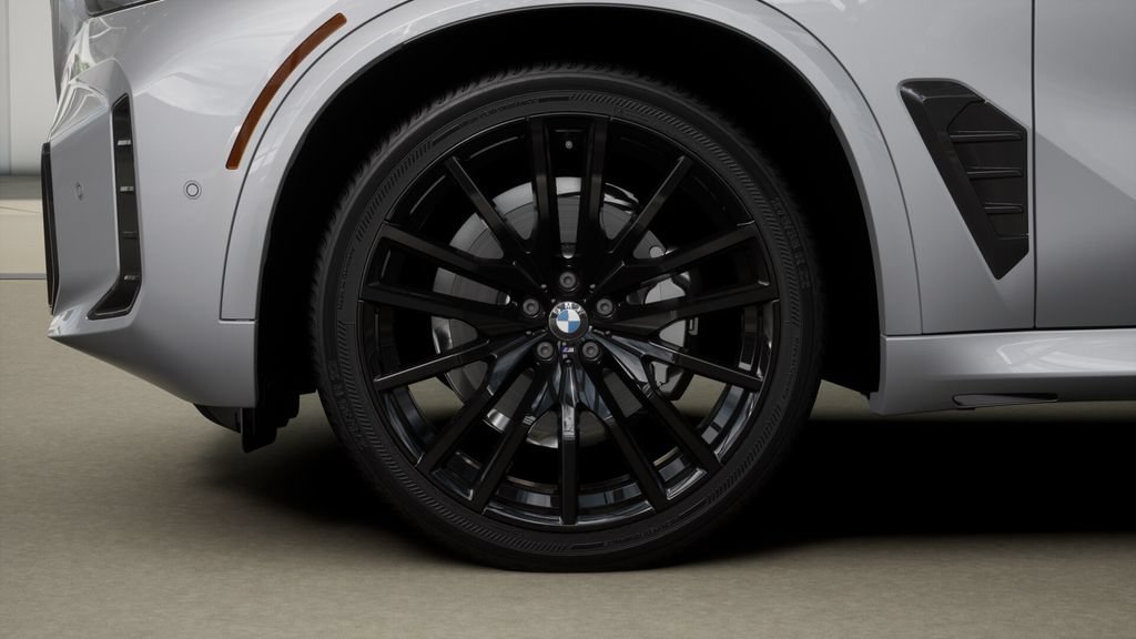 Used 2026 BMW X5 xDrive40i w/ M Sport Package AWD/4WD image 31