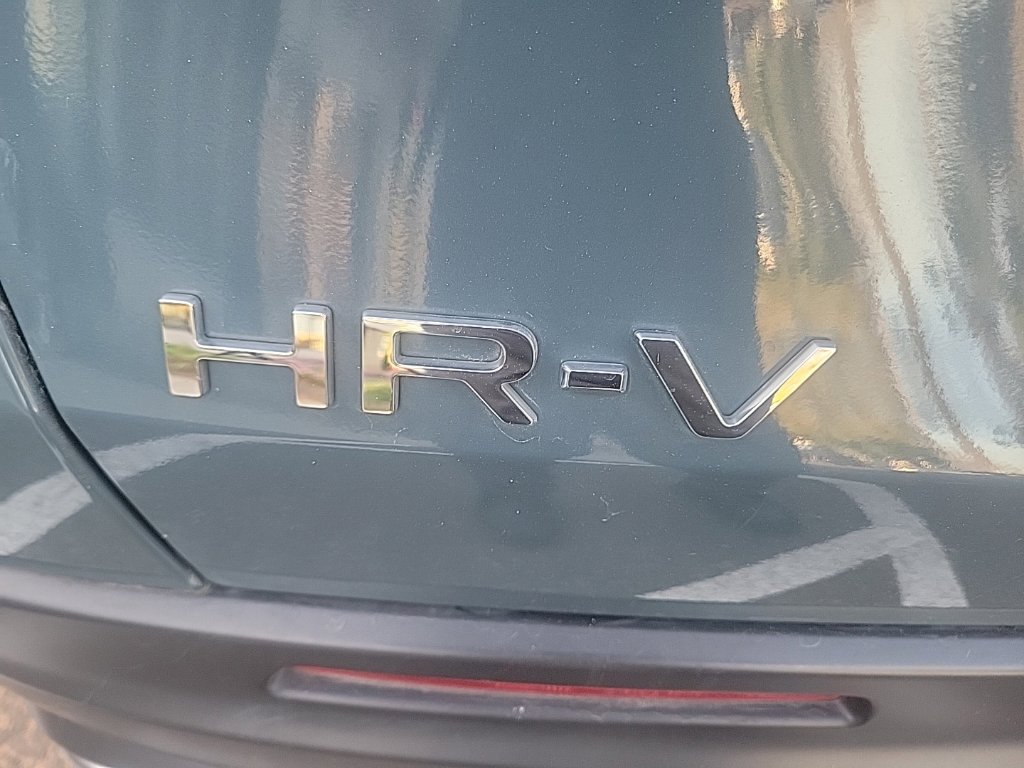 Used 2025 Honda HR-V Sport image 9