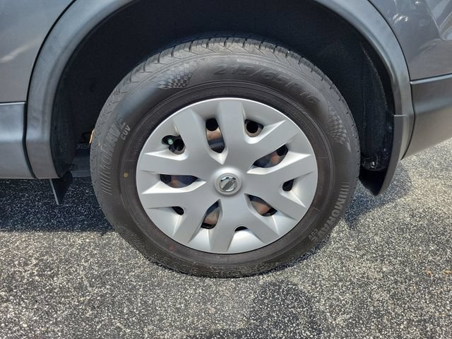 Used 2020 Nissan Rogue Sport S FWD image 6
