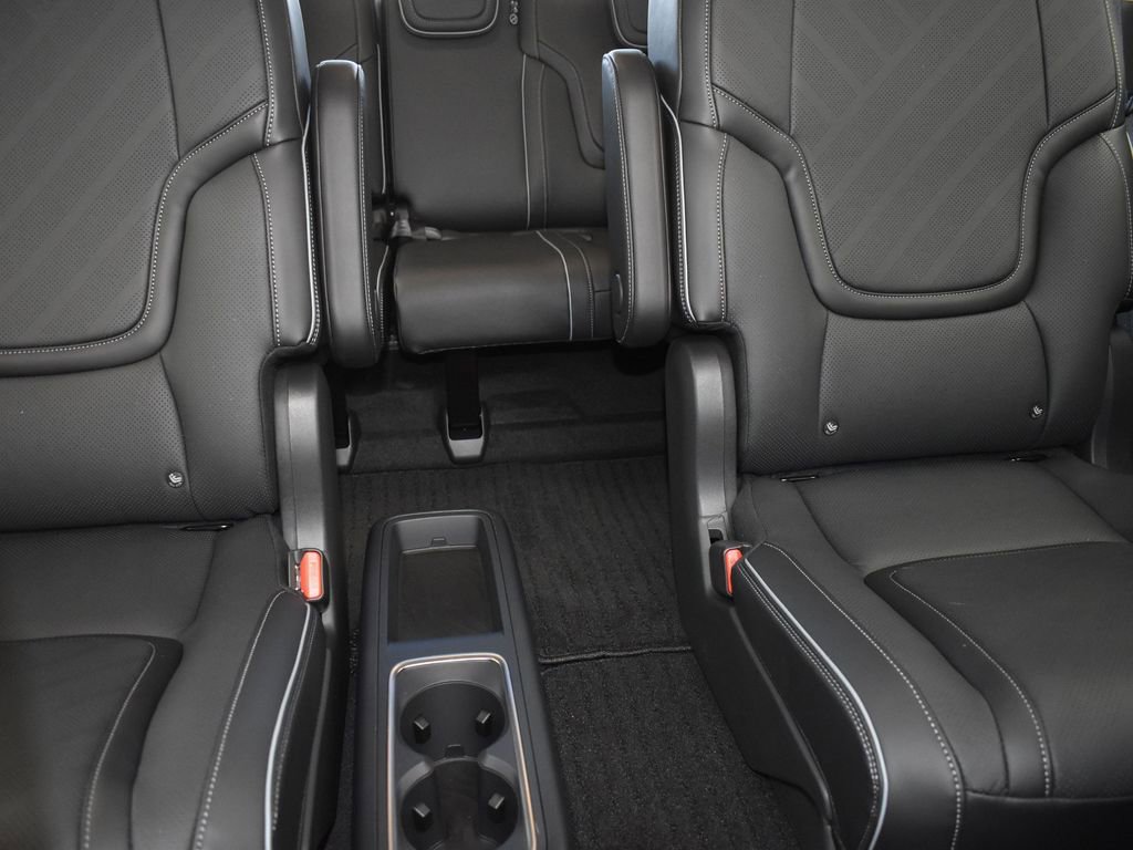 New 2026 INFINITI QX80 Luxe w/ Cargo Package RWD image 29