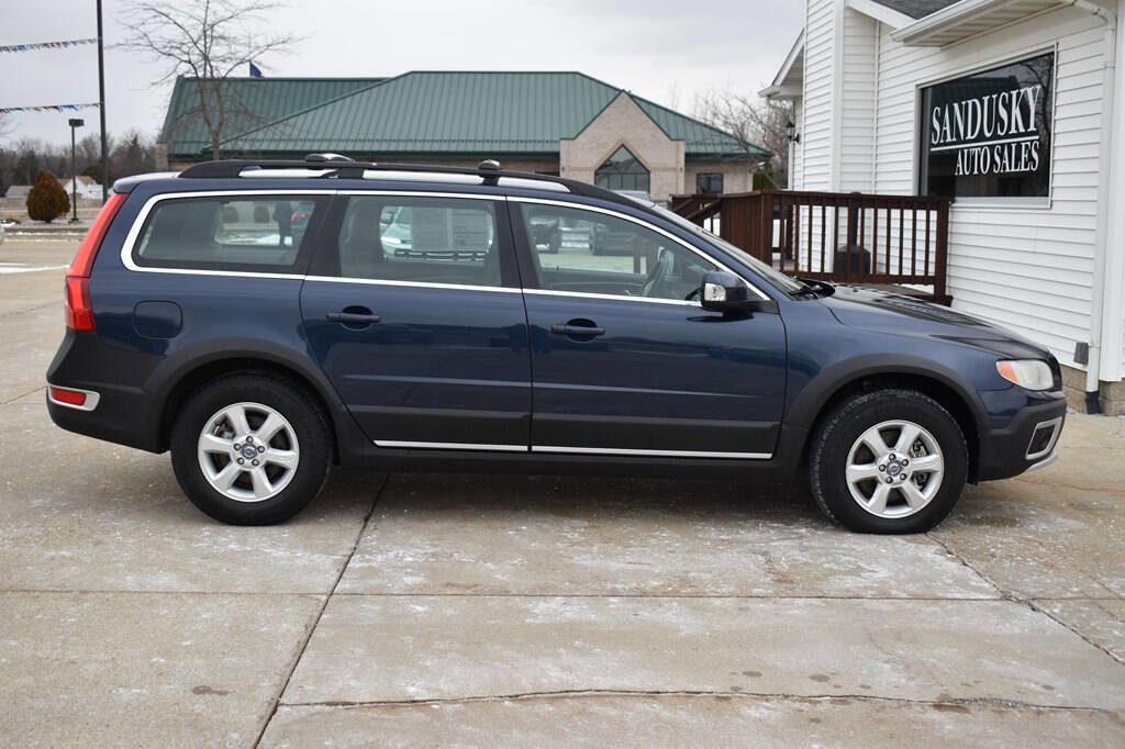 Used 2013 Volvo XC70 3.2 image 2