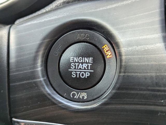 Used 2021 Jeep Grand Cherokee Limited w/ Luxury Group II image 33