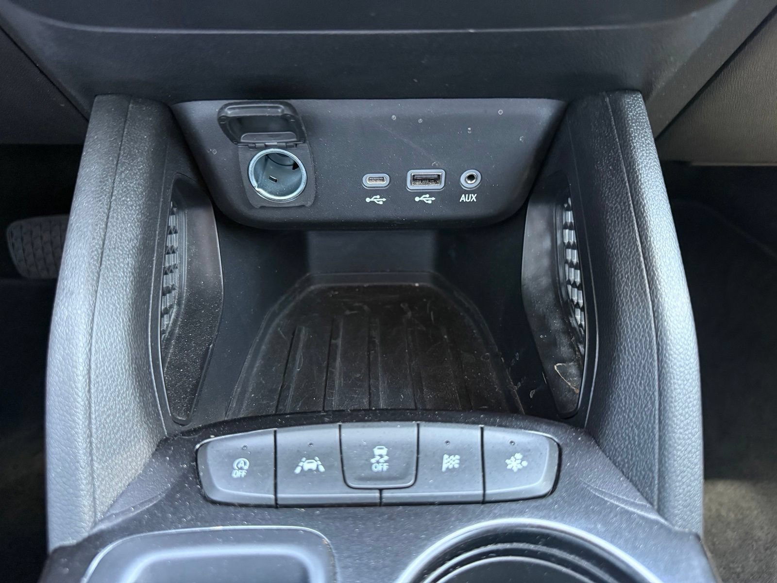 Certified 2022 Chevrolet TrailBlazer LT w/ Convenience Package FWD image 26