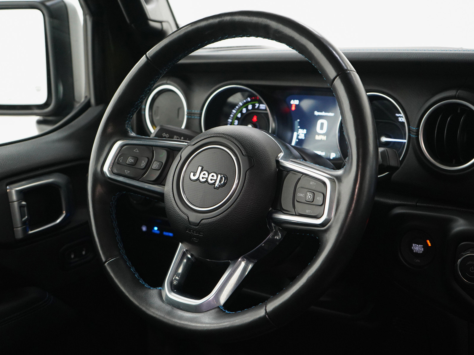 Used 2023 Jeep Wrangler Unlimited Rubicon 4xe w/ Steel Bumper Group image 15