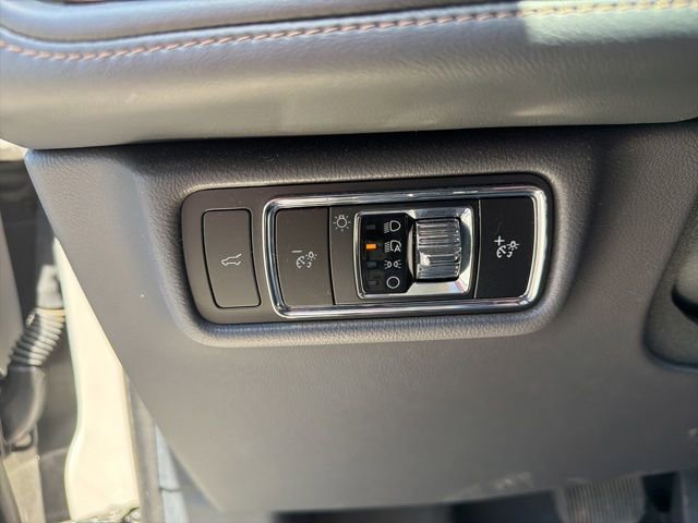 Used 2025 Lincoln Aviator Reserve w/ Equipment Group 201A AWD/4WD image 18