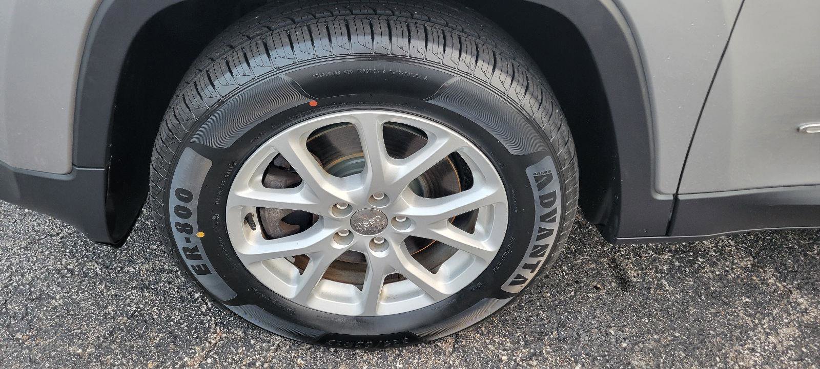 Used 2015 Jeep Cherokee Latitude image 12