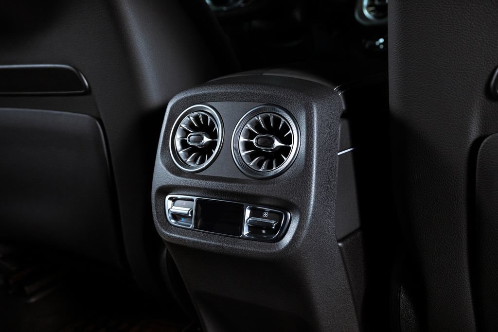 Used 2025 Mercedes-Benz G 63 AMG 4MATIC image 40