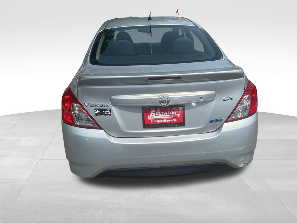 Used 2016 Nissan Versa SV FWD image 19
