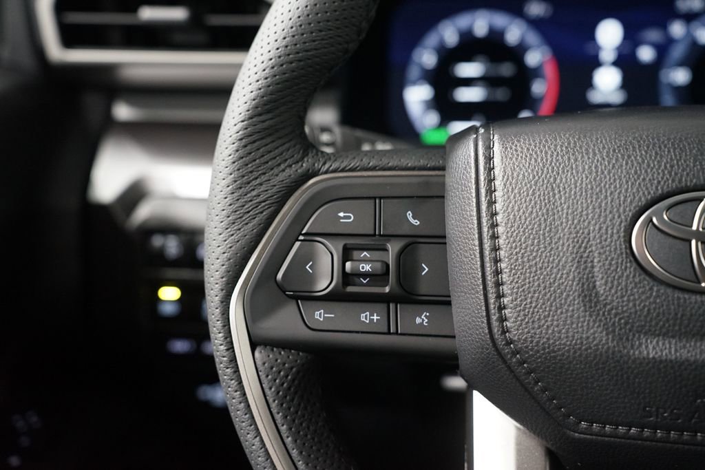 New 2025 Toyota Tacoma TRD Off-Road image 15