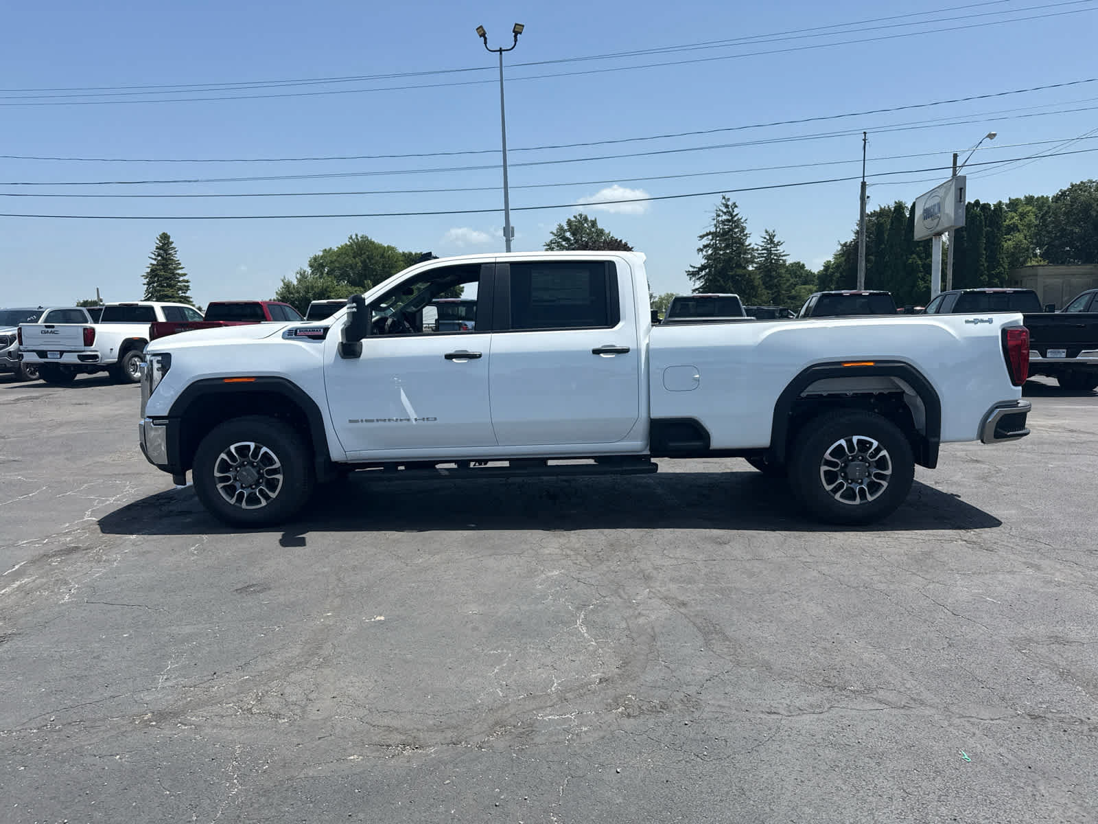 New 2026 GMC Sierra 3500 Pro AWD/4WD image 2