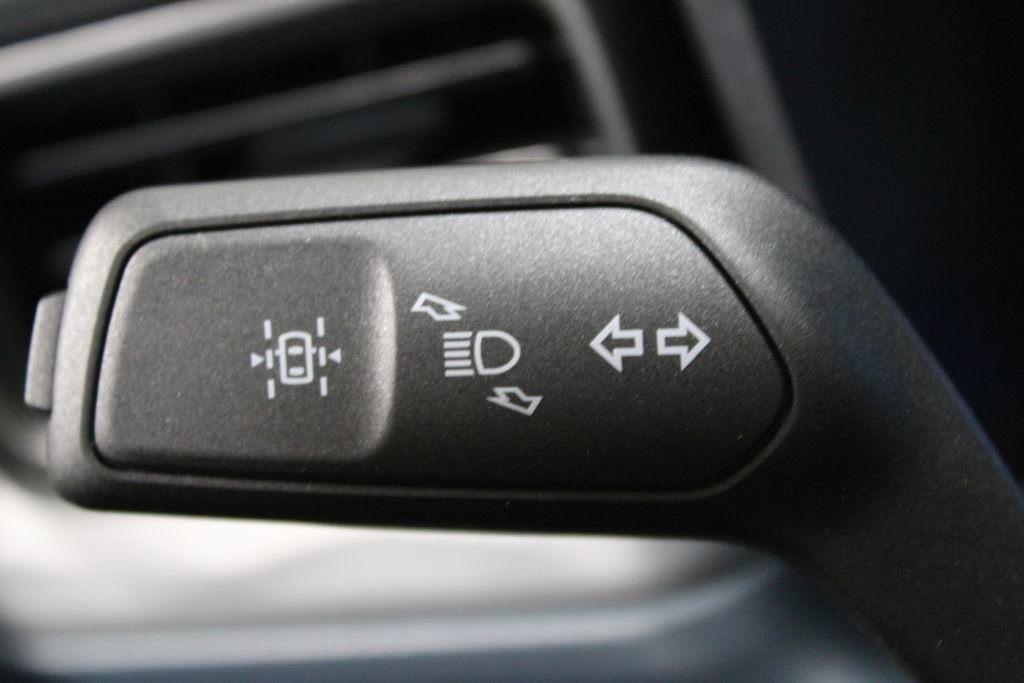 New 2026 Ford Maverick XL image 35