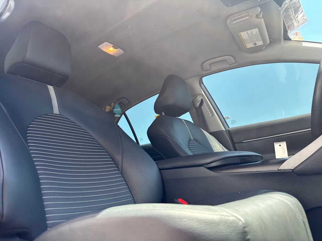 Used 2024 Toyota Camry SE FWD image 25
