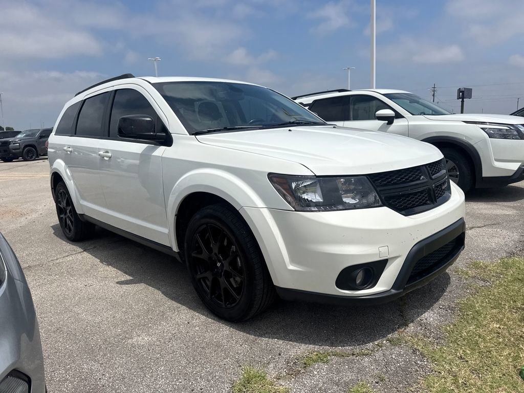 Used 2019 Dodge Journey SE FWD image 3