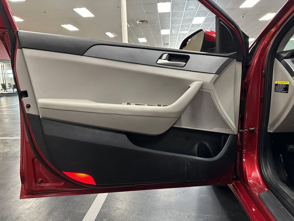 Used 2017 Hyundai Sonata SE image 13