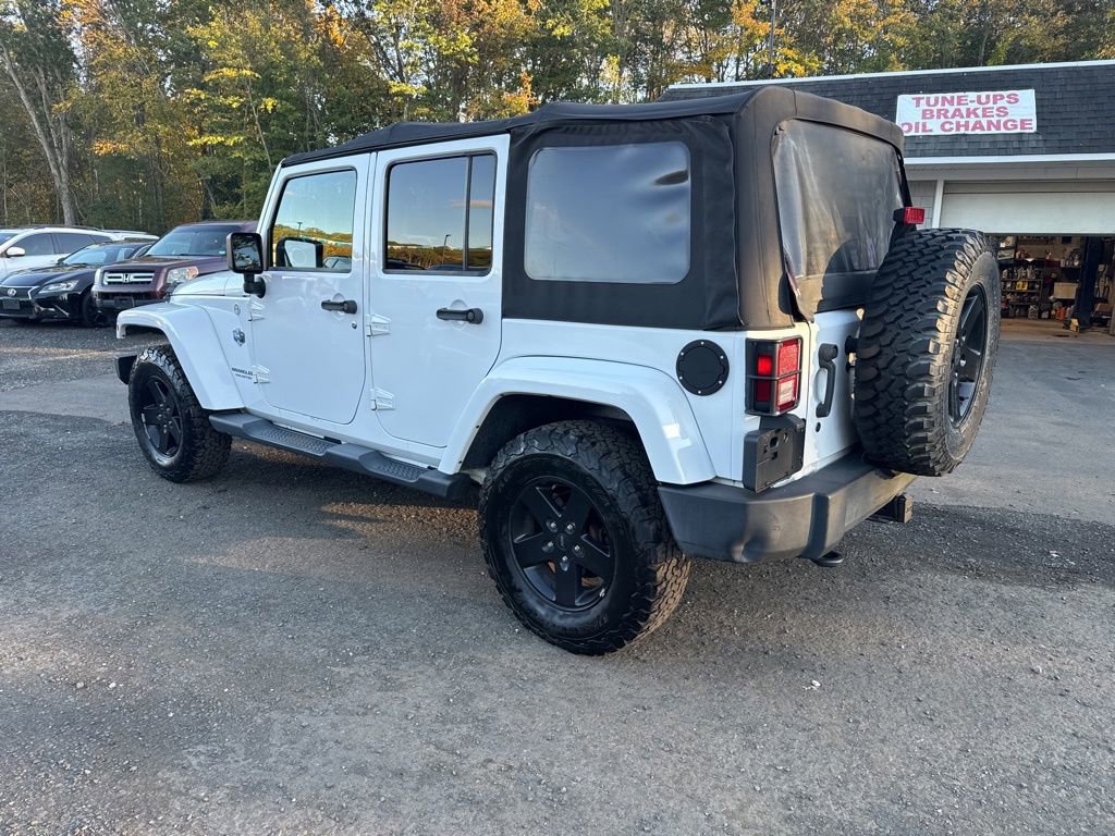 Used 2012 Jeep Wrangler Unlimited Sahara image 21