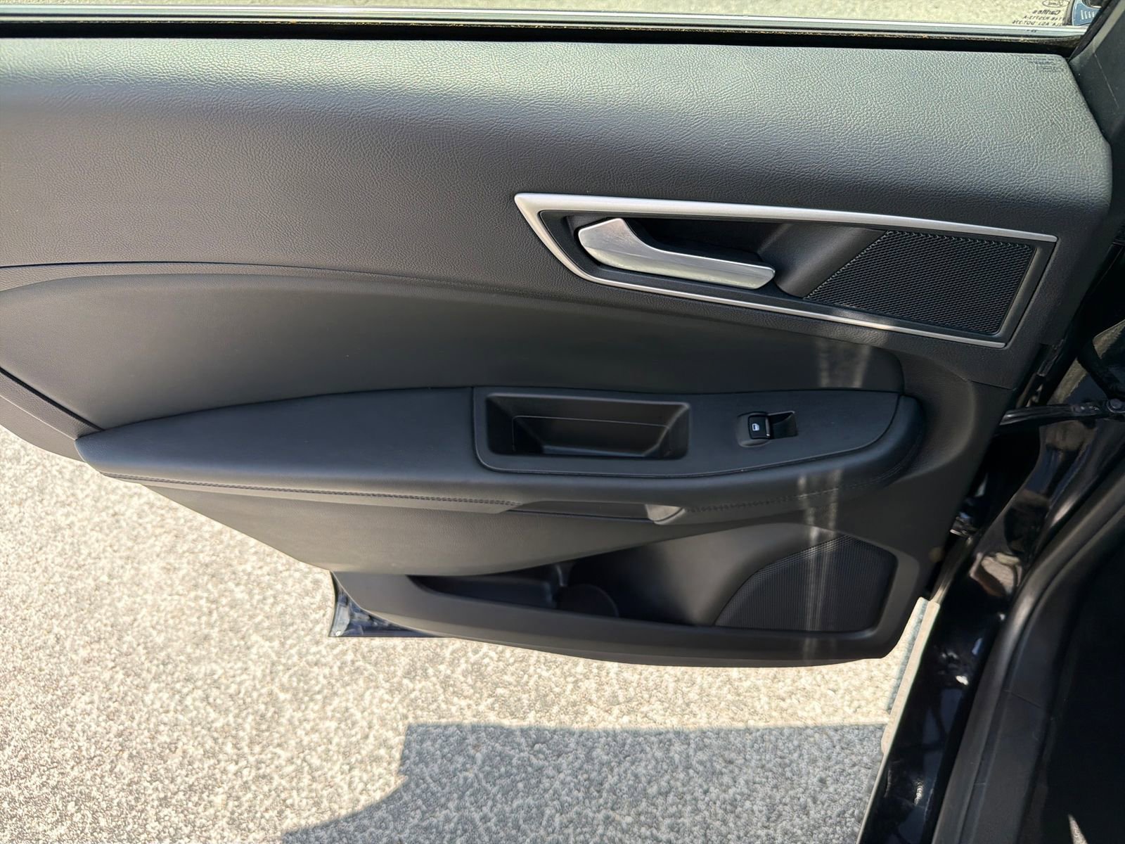 Used 2024 Ford Edge SEL AWD/4WD image 25