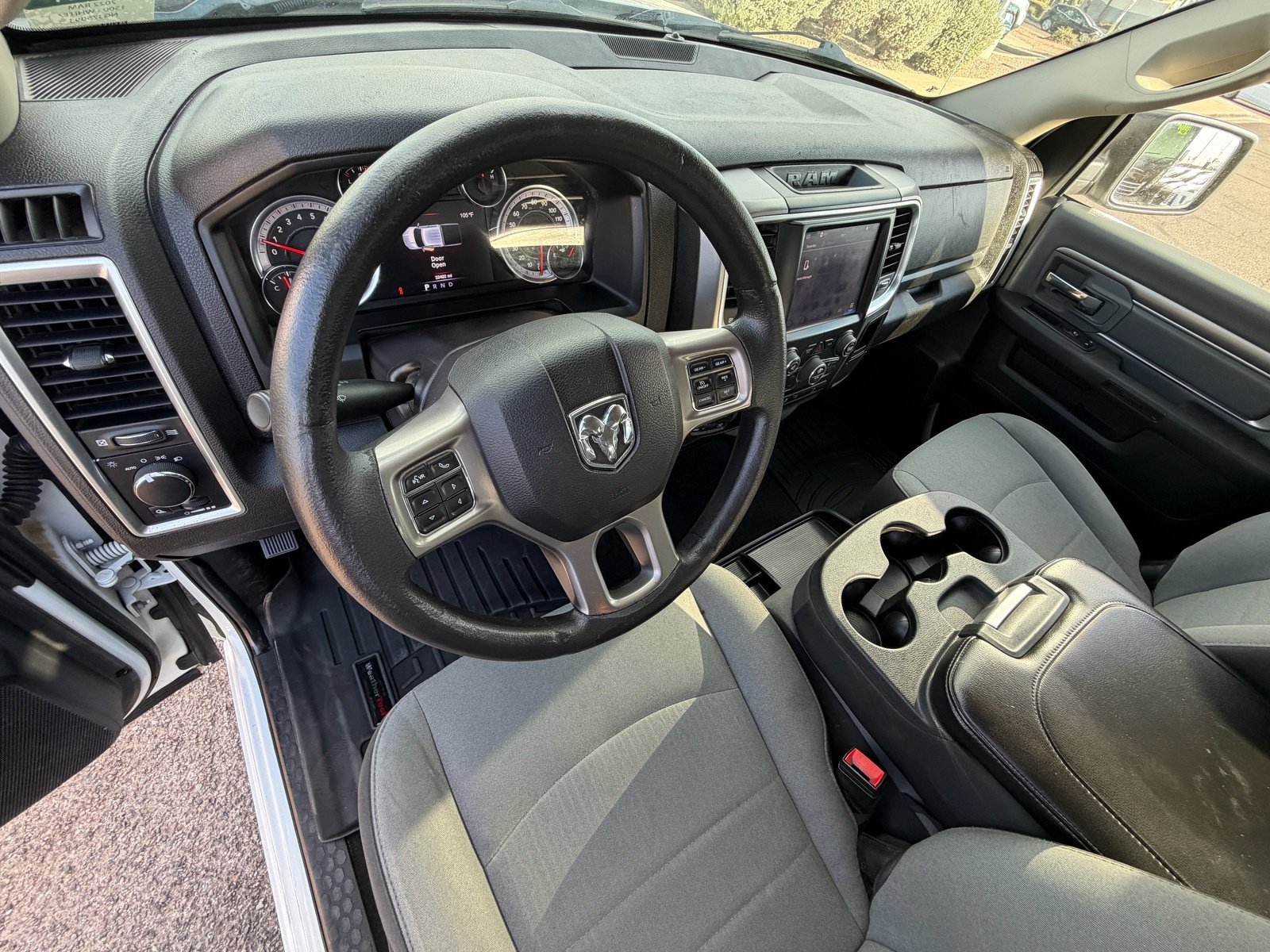Used 2022 RAM 1500 Classic SLT w/ Electronics Group AWD/4WD image 14