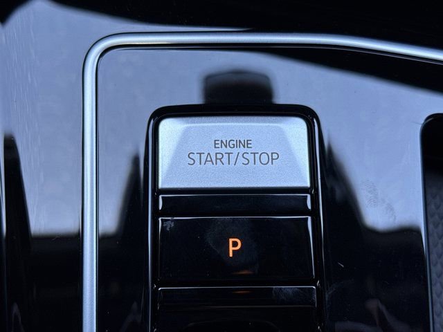 Used 2026 Volkswagen Golf image 25