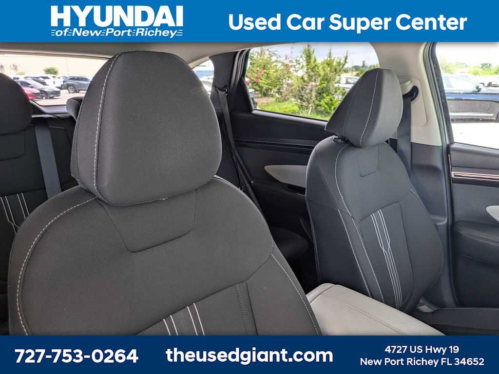 Used 2022 Hyundai Tucson SEL w/ Convenience Package FWD image 6