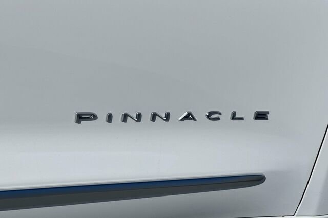 New 2026 Chrysler Pacifica Pinnacle image 26