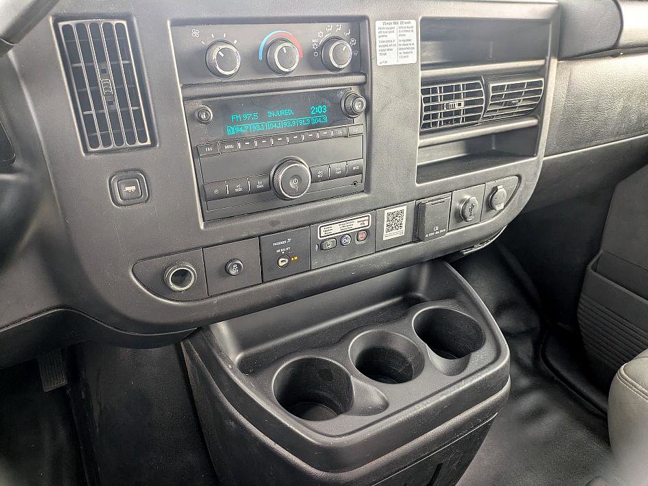 Used 2018 GMC Savana 3500 Extended w/ Driver Convenience Package image 20