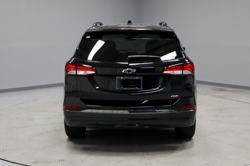 Used 2022 Chevrolet Equinox RS w/ Infotainment Package image 11