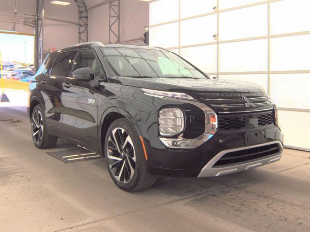 Used 2023 Mitsubishi Outlander SEL AWD/4WD image 4